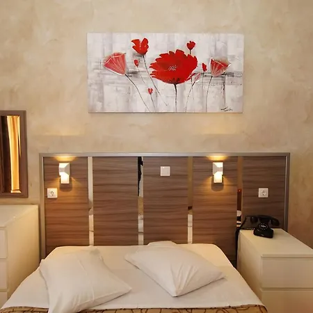 Socrates Hotel 3*